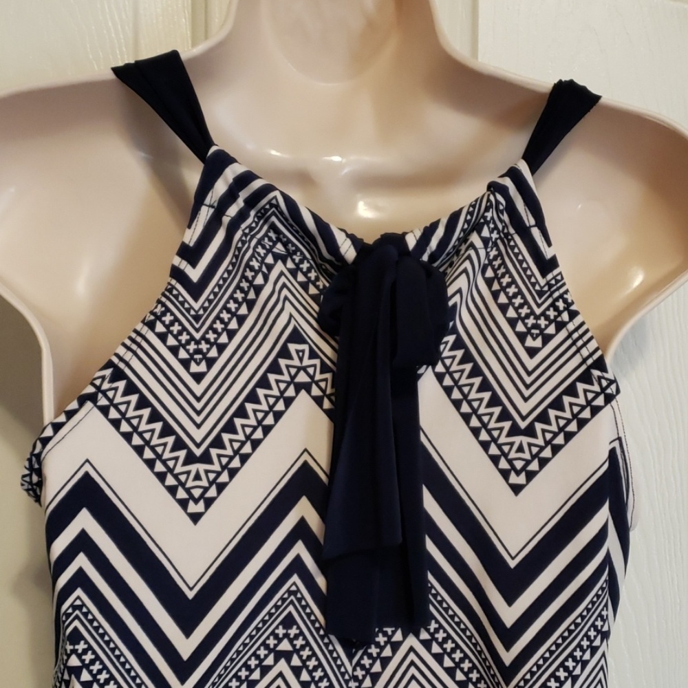 Colada Chevron pattern strap blouse - Picture 6 of 6